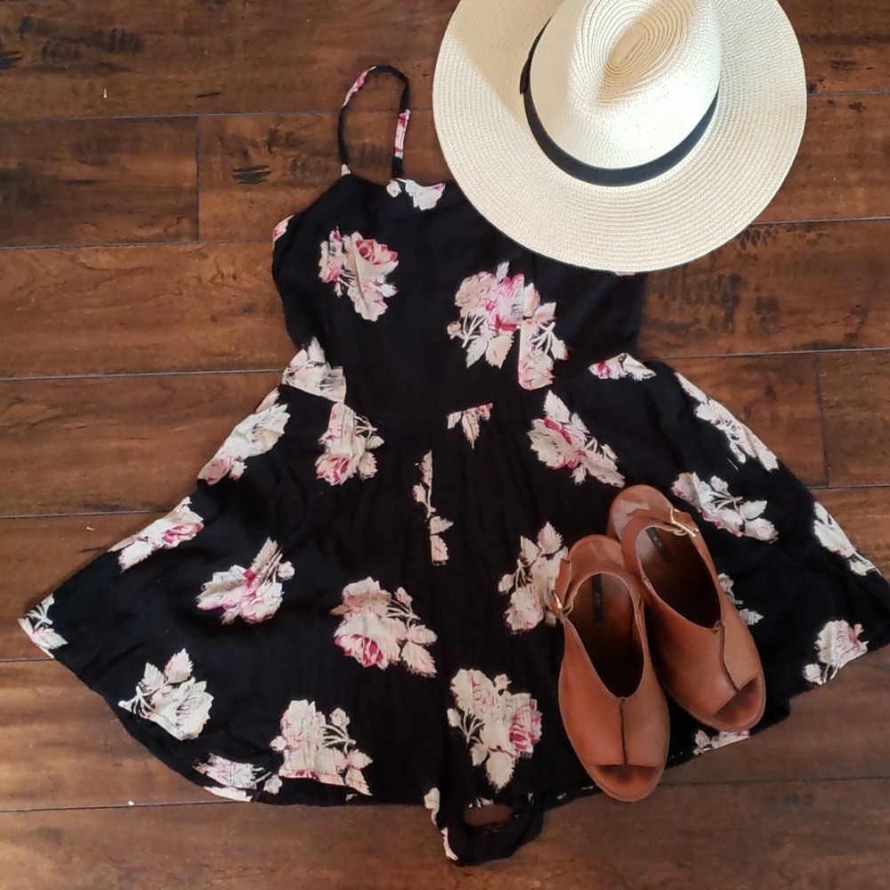 Urban Outfitters kimchi blue floral romper